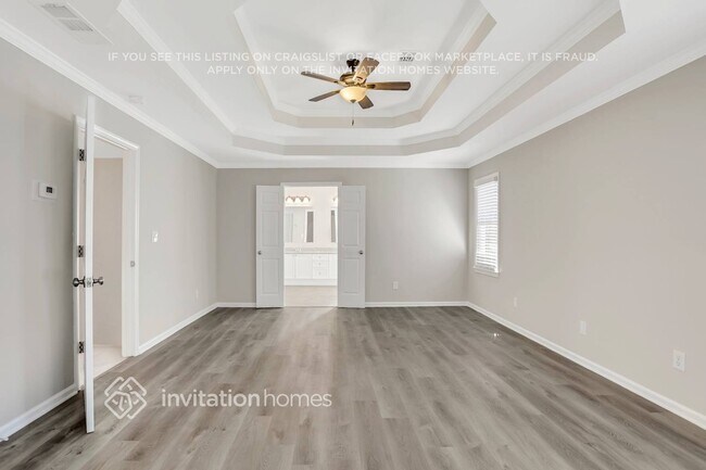 Building Photo - 4894 Day Lily Way