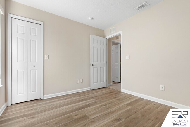 Building Photo - 51 Seaton Valley Path