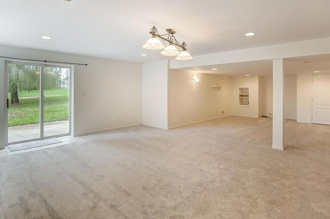 Building Photo - 1236 Kentland Ct