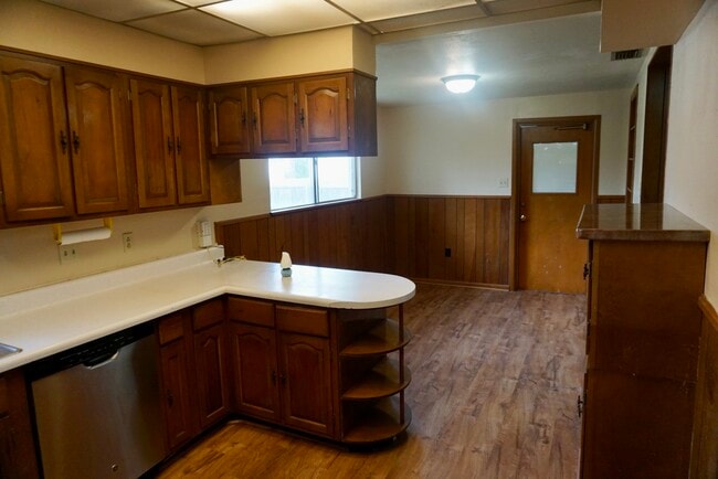 Building Photo - 317 E Langley Blvd