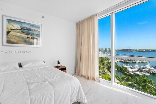 Building Photo - 450 Alton Rd