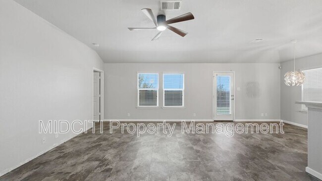Building Photo - 3414 Zachary St