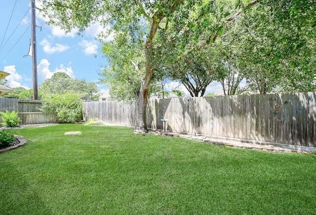 Building Photo - 1335 Remington Crest Dr