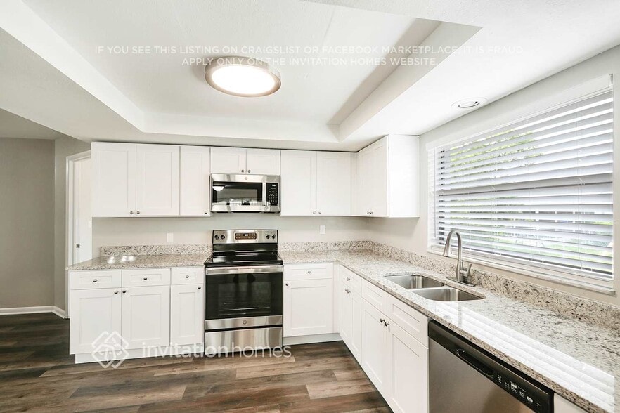 Building Photo - 8737 Andros Ln