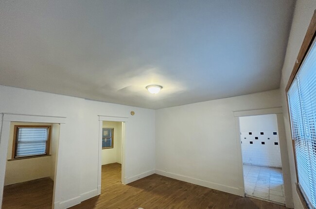 Building Photo - 9515 S Ave N