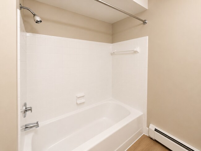 Building Photo - Newly Renovated 2 Bed, 1.5 Bath Townhome – Prime Location Near 28th Street