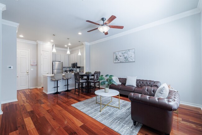 Building Photo - 2400 McCue Rd