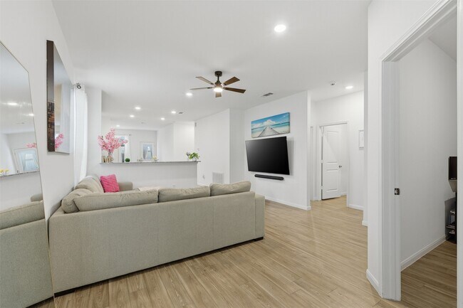 Building Photo - 24042 Hay Needle Ln