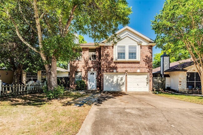 Building Photo - 13808 Lothian Dr
