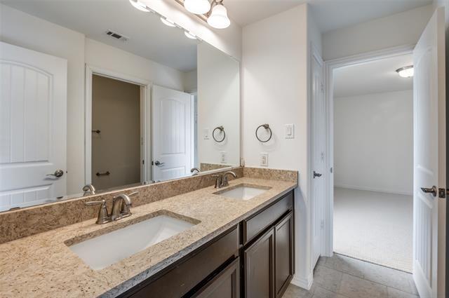 Building Photo - 1221 Dakota St