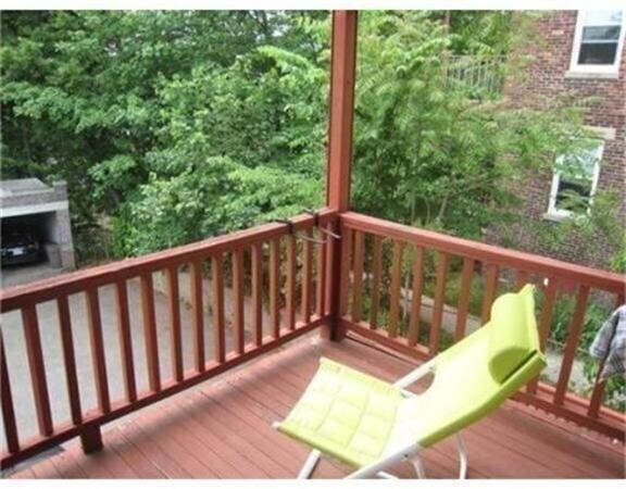 Building Photo - 78 Browne St