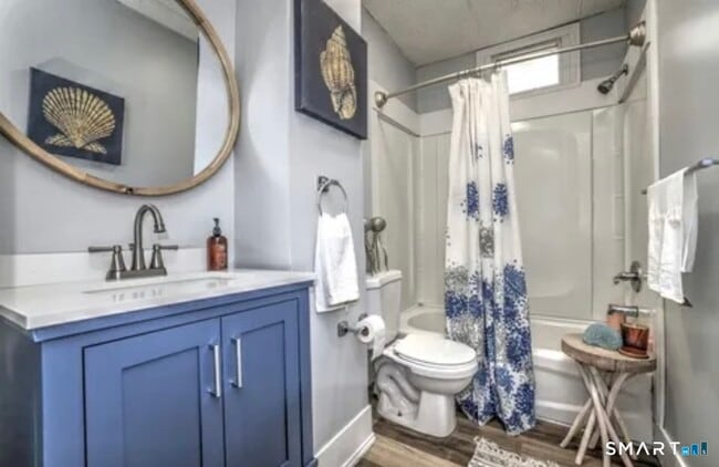 Building Photo - 6 Gilbert Ave