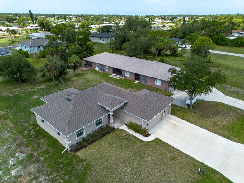 Building Photo - 249 Rotonda Blvd W