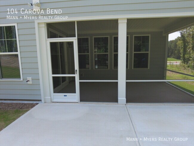 Building Photo - 104 Carova Bnd