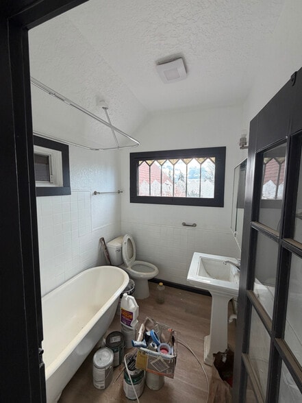 Building Photo - 16401 Hwy 99