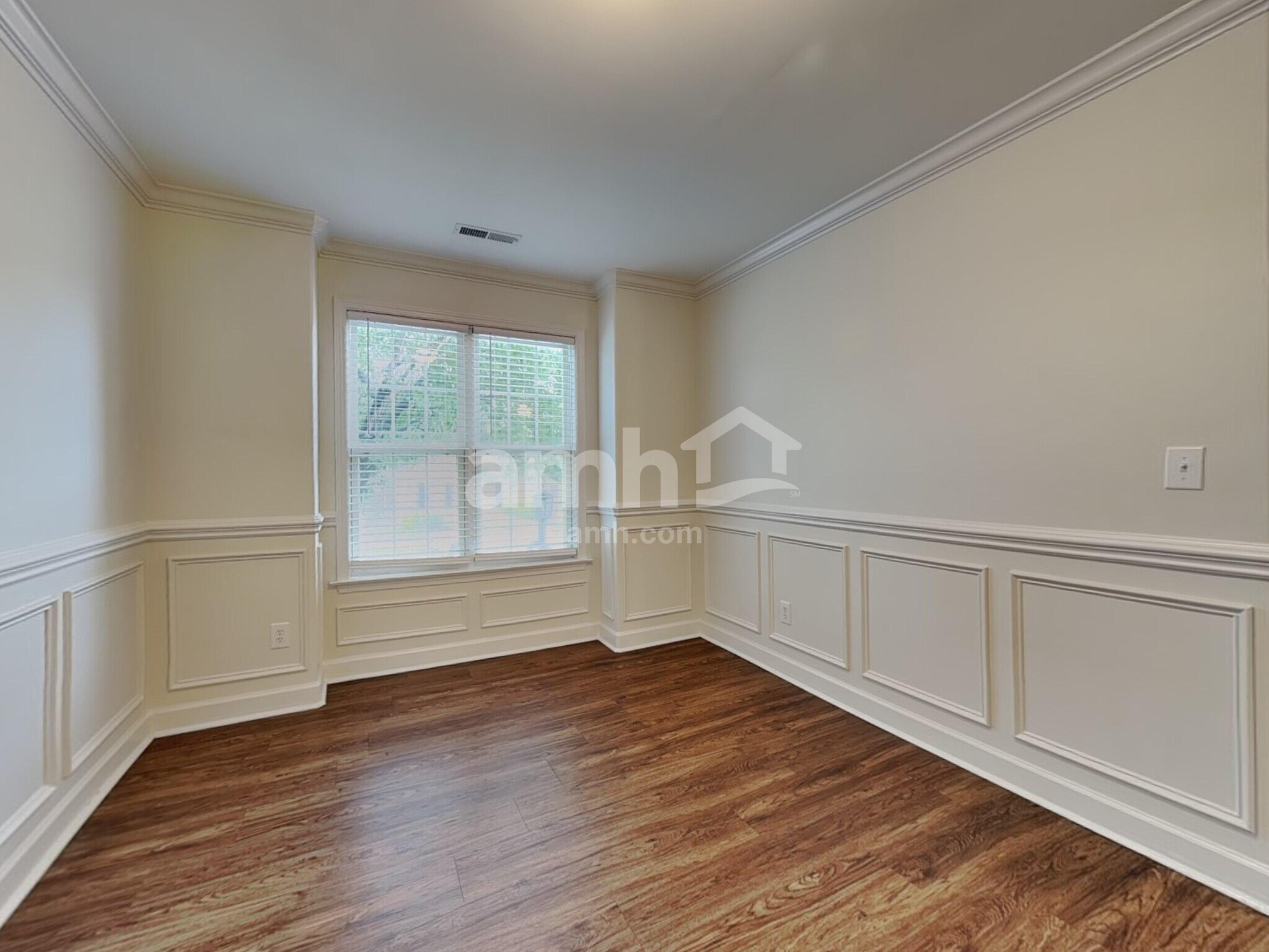 Building Photo - 6677 Springfield Village Ln