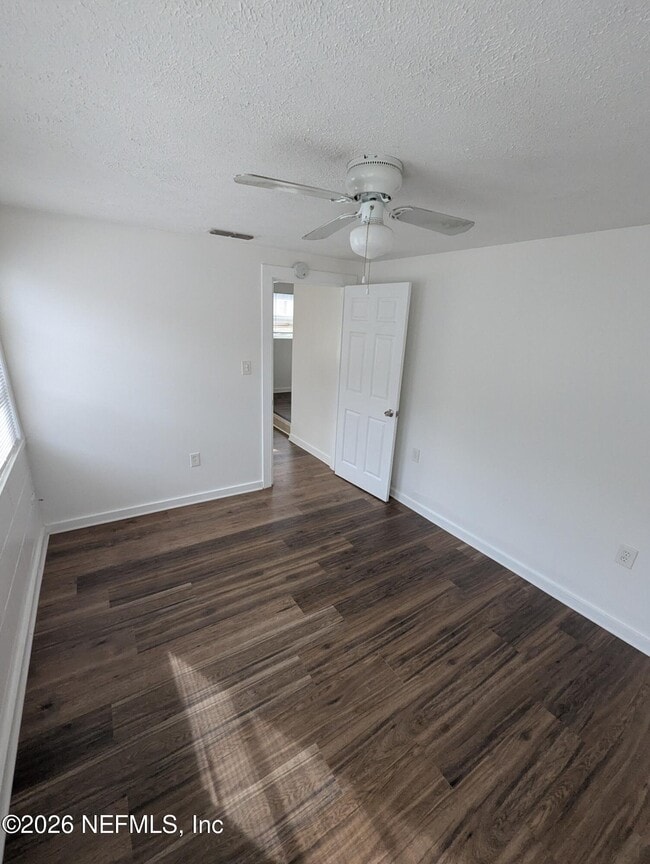 Building Photo - 3333 Myra St