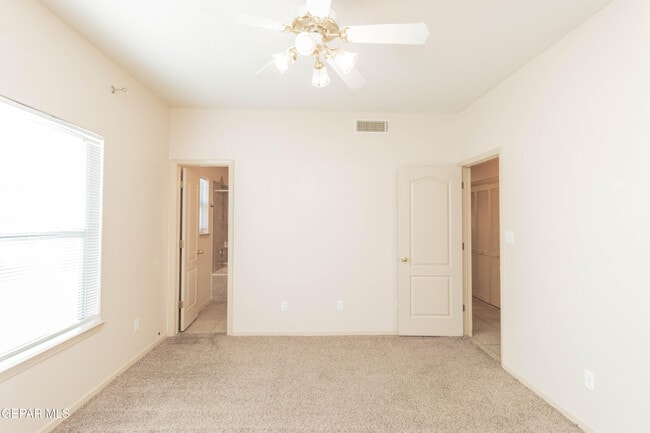 Building Photo - 3712 Prairie Rose St