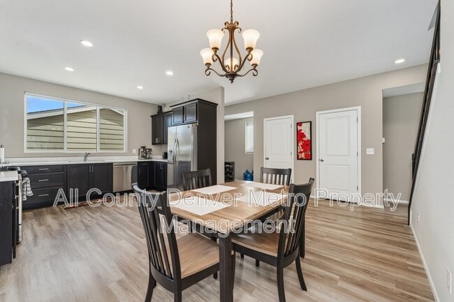 Building Photo - 4827 Mt Shavano St