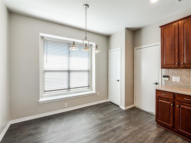 Building Photo - 2313 Campfire Ln