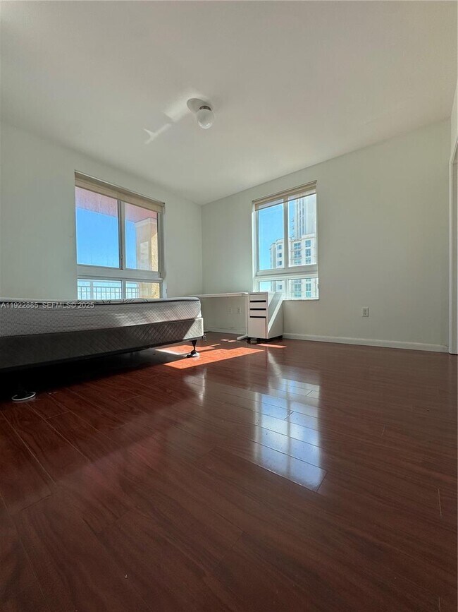 Building Photo - 7350 SW 89th St