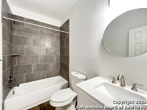 Building Photo - 1307 Whispering Hills Dr