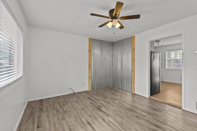 Building Photo - 110 Apache Hills Dr