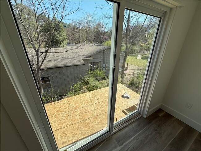 Building Photo - 2091 W Ora Dr