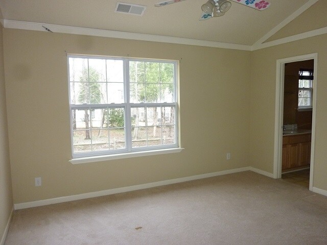 Building Photo - 1418 Walnut Hill Dr