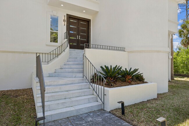 Building Photo - 14030 Mandarin Oaks Ln