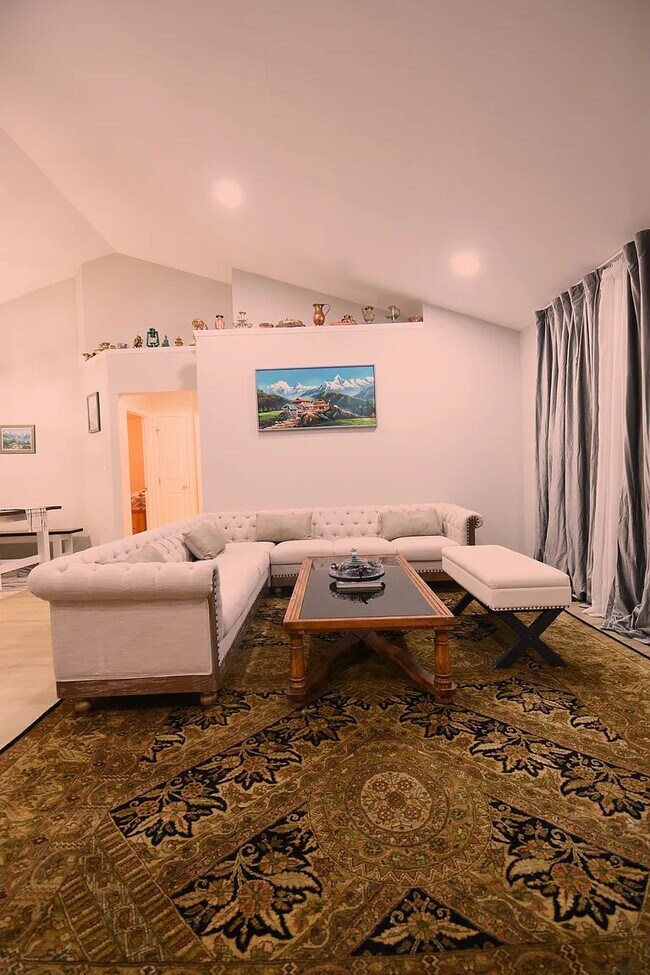 Building Photo - 113 Bottlebrush Ct