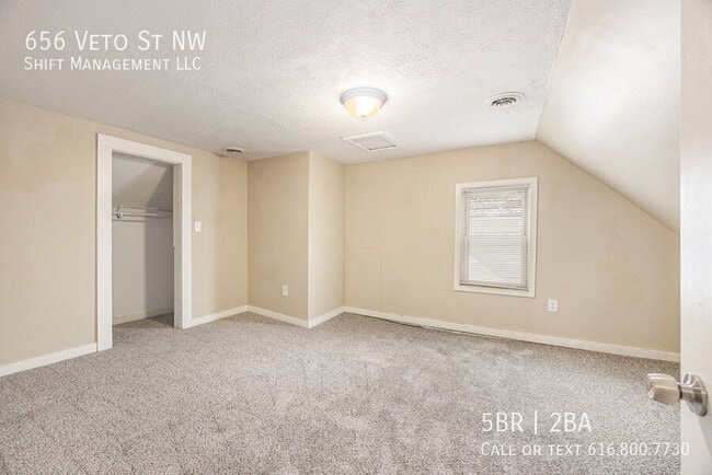 Building Photo - 656 Veto St NW