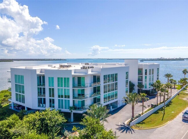 Building Photo - 1375 Beach Rd