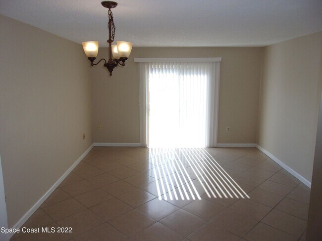 Building Photo - 1514 Clearlake Rd