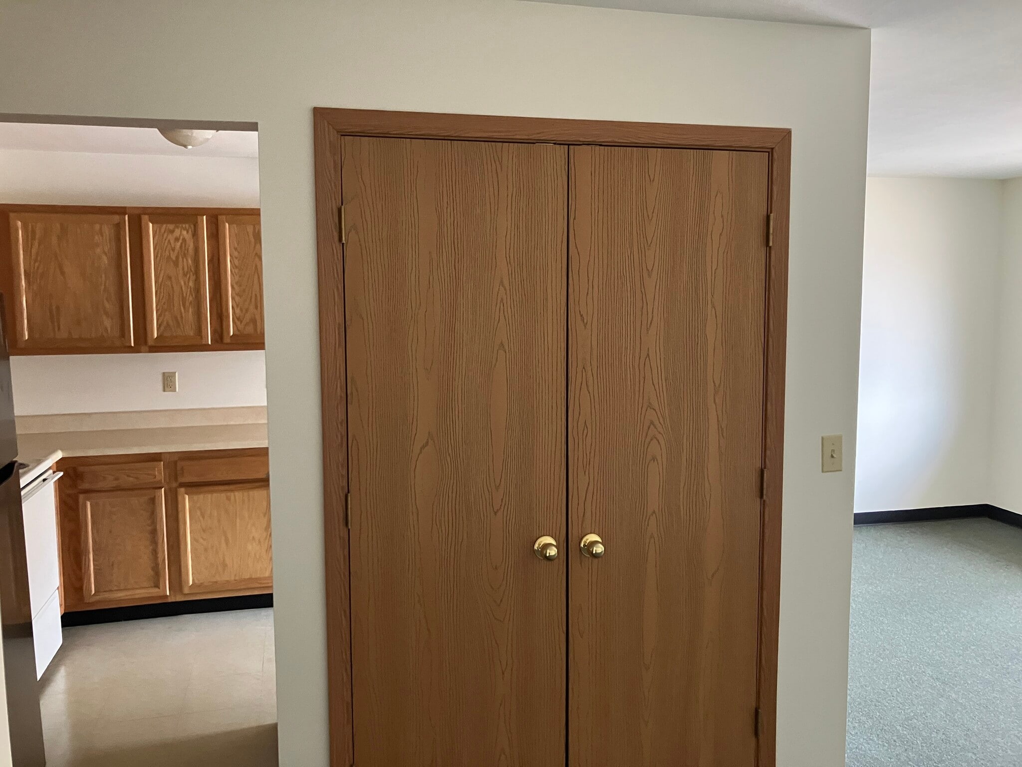 Building Photo - 15577 Ohio 691