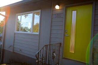 Building Photo - #244-5110 SE 41st Ave