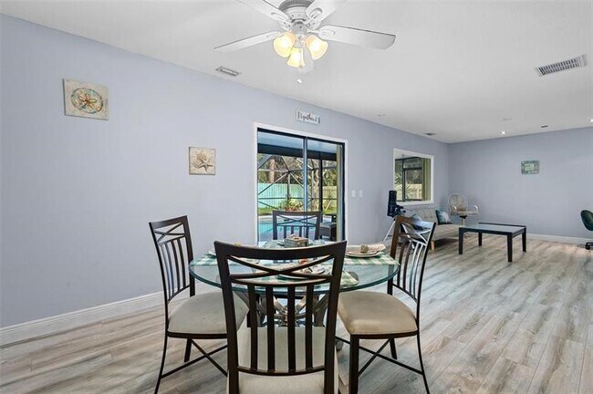 Building Photo - 5408 Birch Dr