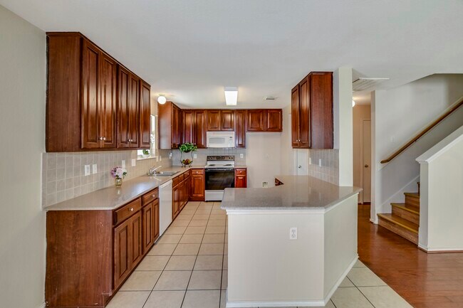 Building Photo - 18231 Valebluff Ln