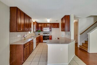 Building Photo - 18231 Valebluff Ln