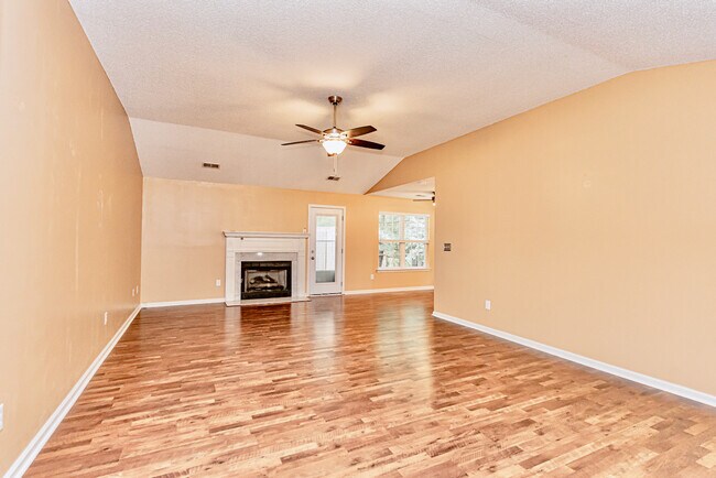 Building Photo - 1403 Wenwood Ct