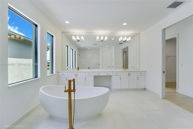 Building Photo - 8095 Crystal Downs Ave