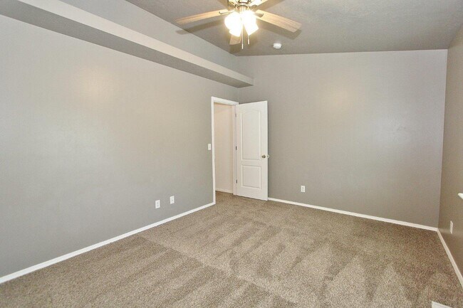 Building Photo - 3835 N Jackie Ln
