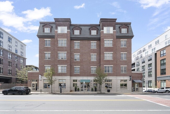 Building Photo - 116-128 Rantoul St