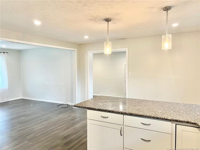 Building Photo - 965 Kaywood Dr