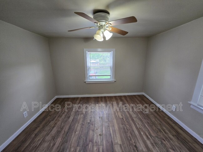 Building Photo - 8615 Ardelia Ave