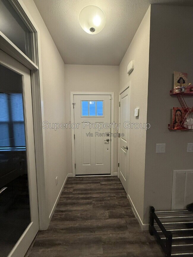 Building Photo - 2865 Endive Dr
