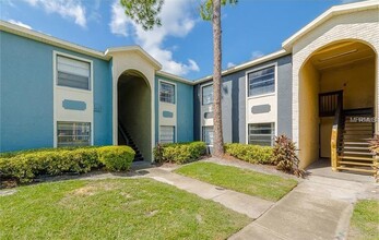 Building Photo - 2541 N Alafaya Trail