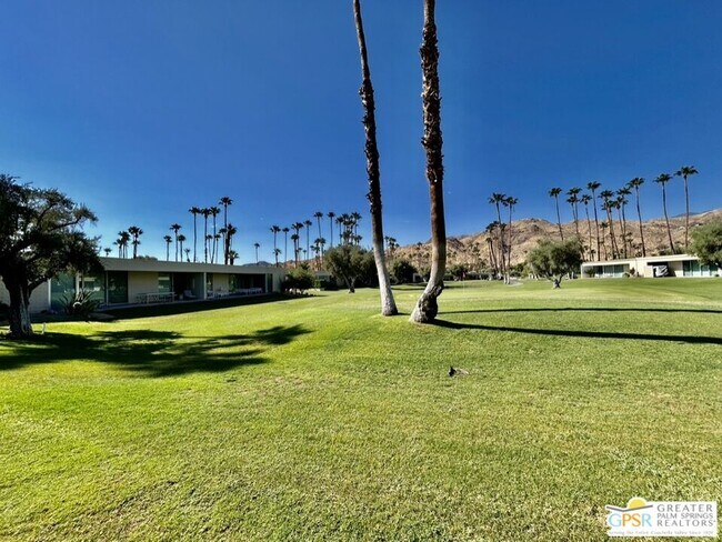 Building Photo - 197 Desert Lakes Dr