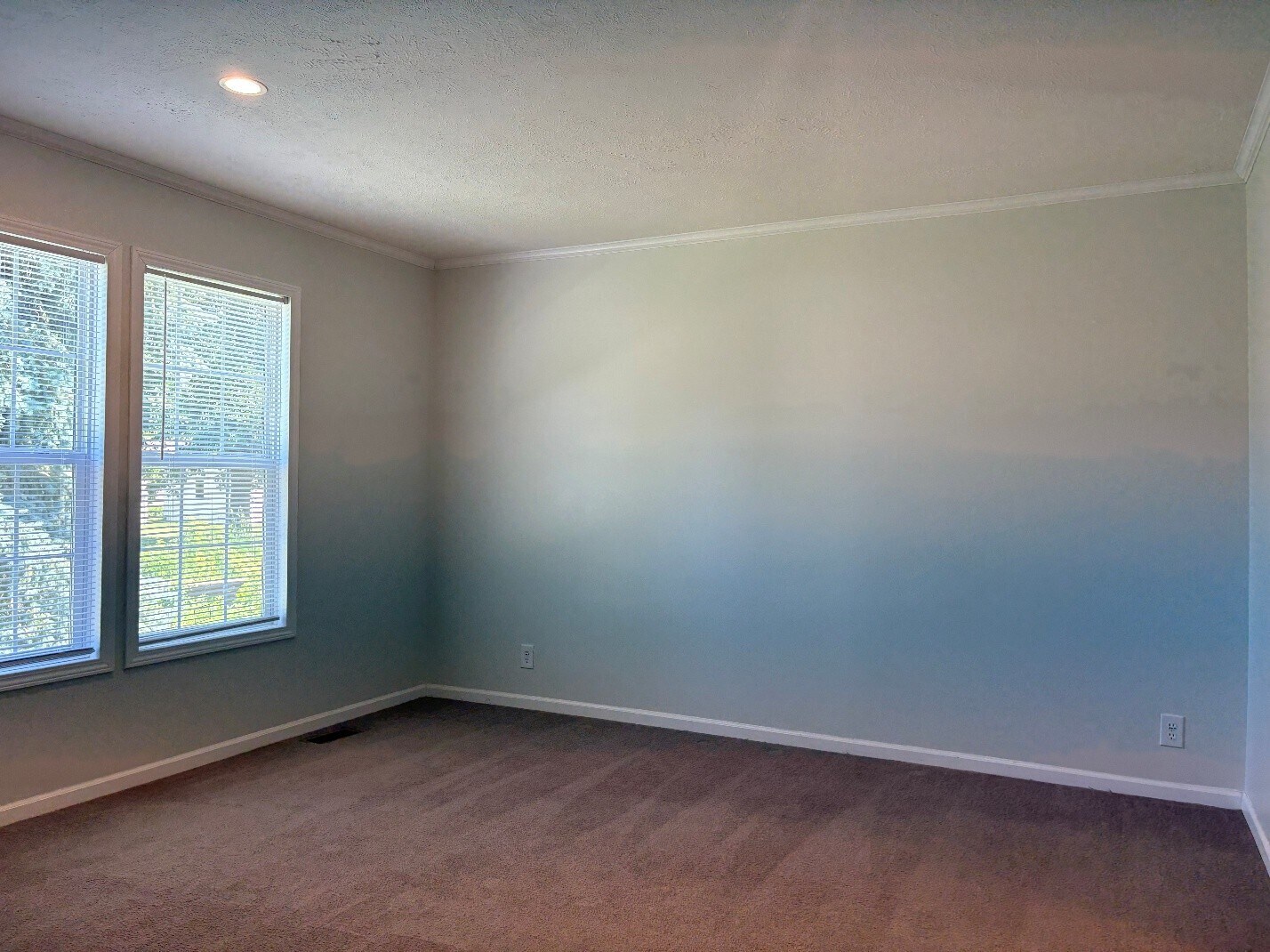 Building Photo - 327 Green Park Cir