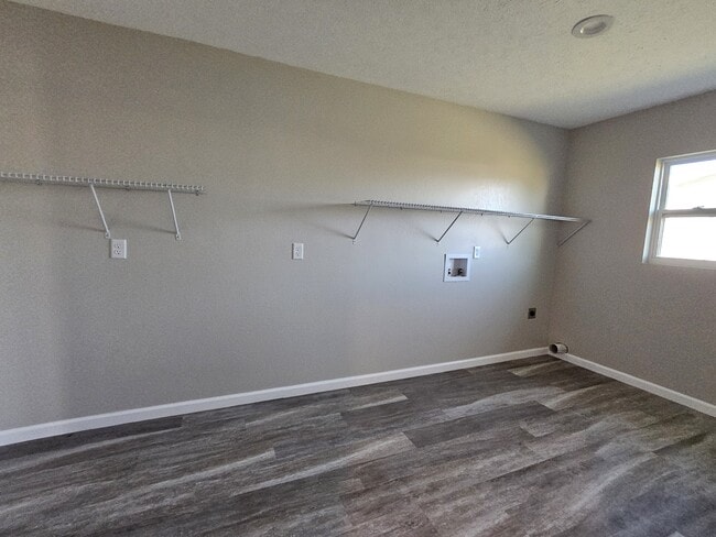 Building Photo - 6003 Pridgen St